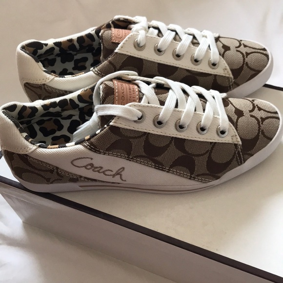 Coach sneaker💫 - Picture 2 of 8